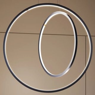 HALL-O VERTICAL 
discover the colours  www.jaccomaris.com  #hallobyjaccomaris #extraordinarylighting #dutchdesign #handmade #madeinholland #suspensionlamp #buyhandmade #hallwaydesign