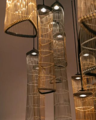 NEEDLES & PINS
sparkling start of the year!  www.jaccomaris.com  #needlesandpinsbyjaccomaris  #extraordinarylighting #dutchdesign #handmade #suspensionlamp #interiordesign #warmlight #brass #stainlesssteel